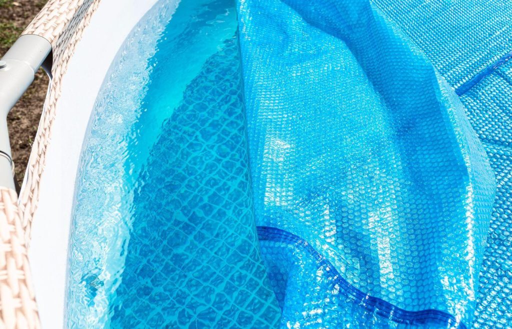Mantenimiento y limpieza de un cobertor de piscina: La guía completa