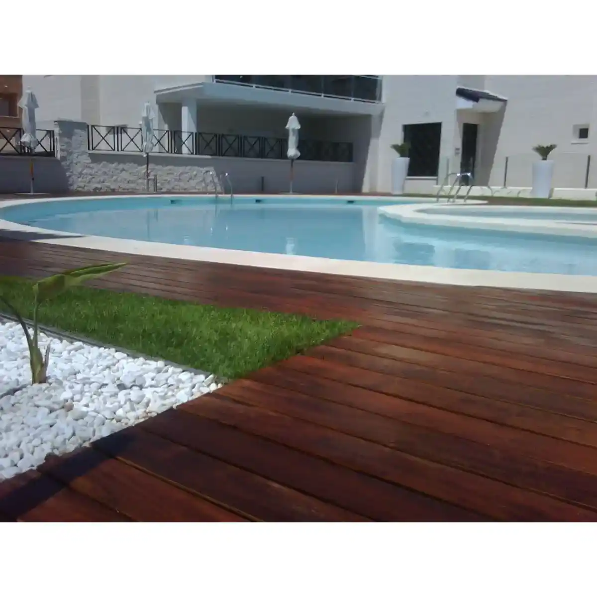 Pack 5 lamas madera tropical exterior Wild Red Mukulungu 180 x 9 cm